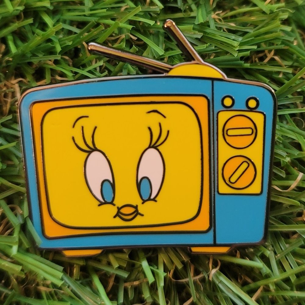 Loungefly x Looney Tunes Character TV (Open) Blind Box TWEETY BIRD Enamel Pin